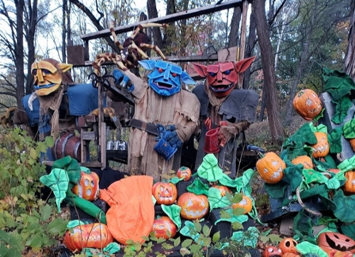 Skeleton Crew Theater Family Friendly Halloween Show