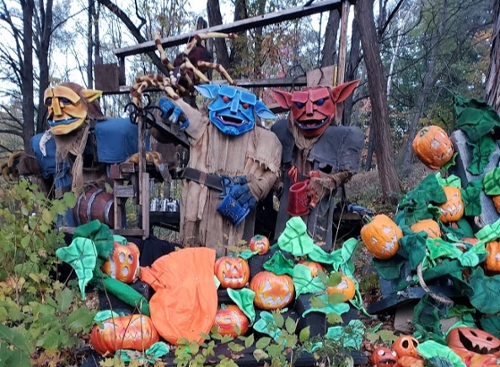 Skeleton Crew Theater Family Friendly Halloween Show