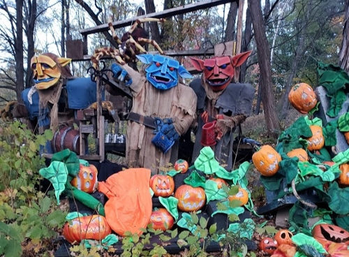 Skeleton Crew Theater Family Friendly Halloween Show